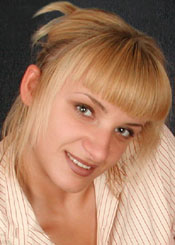 Aliona, (45), aus Osteuropa ist Single