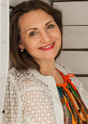 Irina, (53), aus Osteuropa ist Single