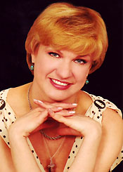 Victoria, (60), aus Osteuropa ist Single