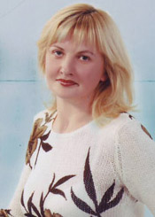 Irina, (44), aus Osteuropa ist Single