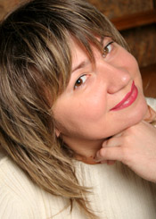 Anna, (50), aus Osteuropa ist Single