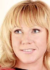 Irina, (46), aus Osteuropa ist Single
