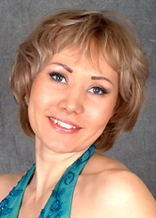 Irina, (45), aus Osteuropa ist Single