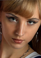 Elena ist Mitglied bei der Partnervermittlung Ukraine Foto von Elena - eine Frau aus der Ukraine auf Partnersuche