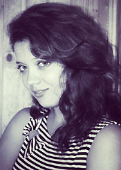 Julia ist Mitglied bei der Partnervermittlung Ukraine Foto von Julia - eine Frau aus der Ukraine auf Partnersuche