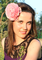 Ksenia ist Mitglied bei der Partnervermittlung Ukraine Foto von Ksenia - eine Frau aus der Ukraine auf Partnersuche