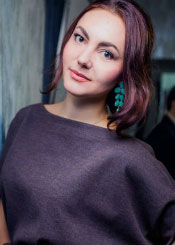 Yulia ist Mitglied bei der Partnervermittlung Ukraine Foto von Yulia - eine Frau aus der Ukraine auf Partnersuche