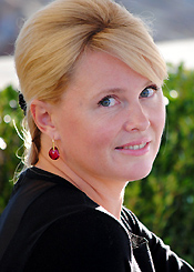 Elena, (53), aus Osteuropa ist Single