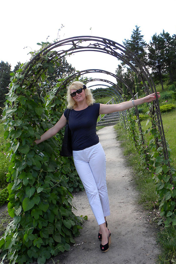 Elena sucht wie viele ukrainische und russische Frauen eine Partner über eine Partnervermittlung, Foto 2 Elena - Partnervermittlung Ukraine, Foto 2