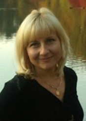 Irina, (47), aus Osteuropa ist Single