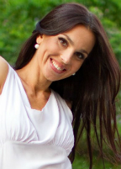 Anna ist Mitglied bei der Partnervermittlung Ukraine Foto von Anna - eine Frau aus der Ukraine auf Partnersuche