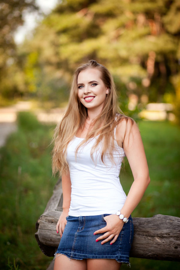 Alina sucht wie viele ukrainische und russische Frauen eine Partner über eine Partnervermittlung, Foto 5 Alina - Partnervermittlung Ukraine, Foto 5
