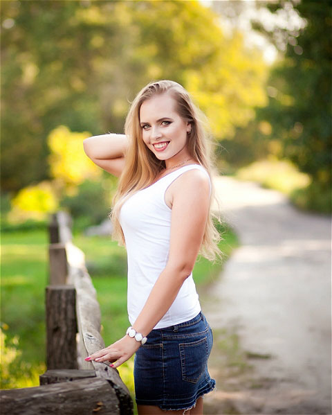 Alina sucht wie viele ukrainische und russische Frauen eine Partner über eine Partnervermittlung, Foto 7 Alina - Partnervermittlung Ukraine, Foto 7
