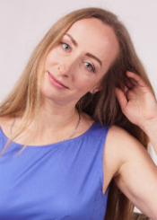 Svetlana ist Mitglied bei der Partnervermittlung Ukraine Foto von Svetlana - eine Frau aus der Ukraine auf Partnersuche
