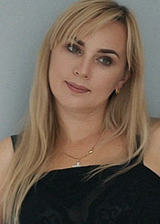 Viktoria ist Mitglied bei der Partnervermittlung Ukraine Foto von Viktoria - eine Frau aus der Ukraine auf Partnersuche