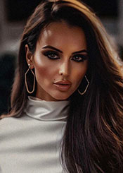 Partnervermittlung Ukraine: Elena auf Partnersuche Ukrainische Frauen - Elena sucht einen Lebenspartner