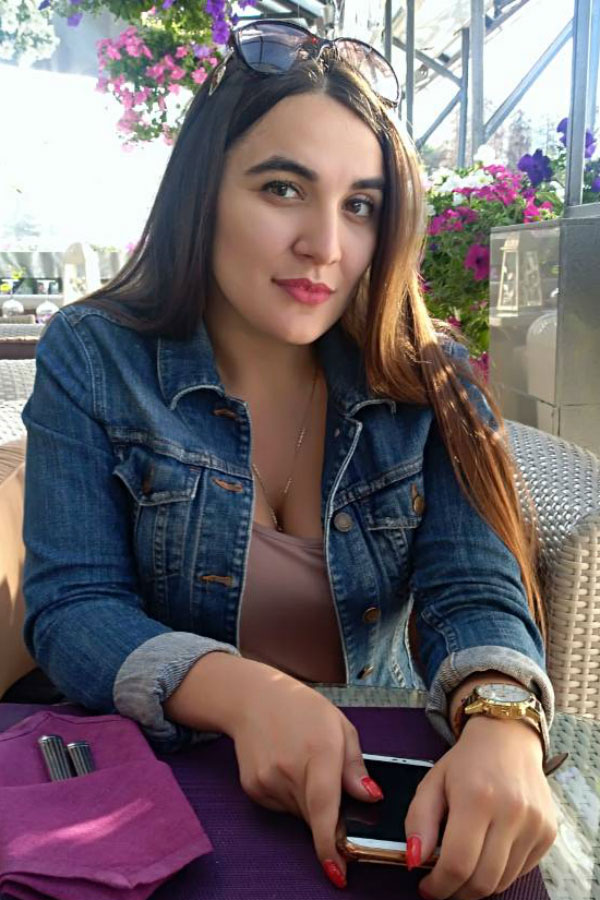 Yulia sucht wie viele ukrainische und russische Frauen eine Partner über eine Partnervermittlung, Foto 4 Yulia - Partnervermittlung Ukraine, Foto 4