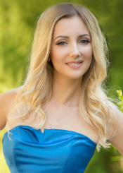 Tatiana ist Mitglied bei der Partnervermittlung Ukraine Foto von Tatiana - eine Frau aus der Ukraine auf Partnersuche