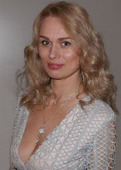 Svetlana ist Mitglied bei der Partnervermittlung Ukraine Foto von Svetlana - eine Frau aus der Ukraine auf Partnersuche