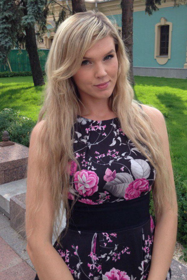 Yulia sucht wie viele ukrainische und russische Frauen eine Partner über eine Partnervermittlung, Foto 5 Yulia - Partnervermittlung Ukraine, Foto 5