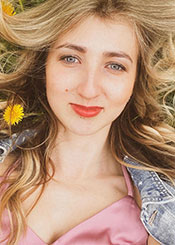Yaroslava, (33), aus Osteuropa ist Single