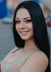 Partnervermittlung Ukraine: Anna auf Partnersuche Ukrainische Frauen - Anna sucht einen Lebenspartner