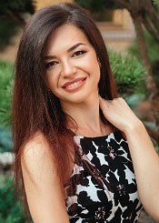 Partnervermittlung Ukraine: Svetlana auf Partnersuche Ukrainische Frauen - Svetlana sucht einen Lebenspartner