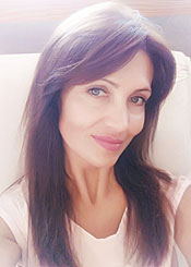Evgenia ist Mitglied bei der Partnervermittlung Ukraine Foto von Evgenia - eine Frau aus der Ukraine auf Partnersuche