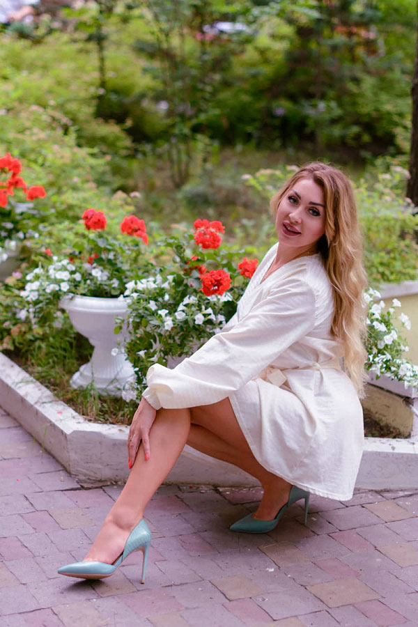 Ehevermittlung Ukraine, Foto von Ksenia aus Rivne - Ukraine, Foto 2 Ksenia - Partnervermittlung Ukraine, Foto 2