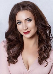 Inessa ist Mitglied bei der Partnervermittlung Ukraine Foto von Inessa - eine Frau aus der Ukraine auf Partnersuche