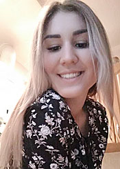 Partnervermittlung Ukraine: Yulia auf Partnersuche Ukrainische Frauen - Yulia sucht einen Lebenspartner