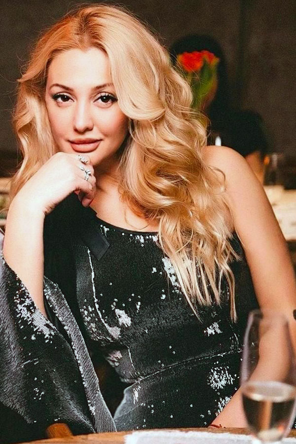 Elena sucht wie viele ukrainische und russische Frauen eine Partner über eine Partnervermittlung, Foto 1 Elena - Partnervermittlung Ukraine, Foto 1