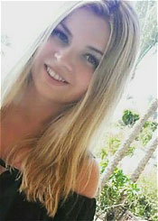 Nadinka ist Mitglied bei der Partnervermittlung Ukraine Foto von Nadinka - eine Frau aus der Ukraine auf Partnersuche