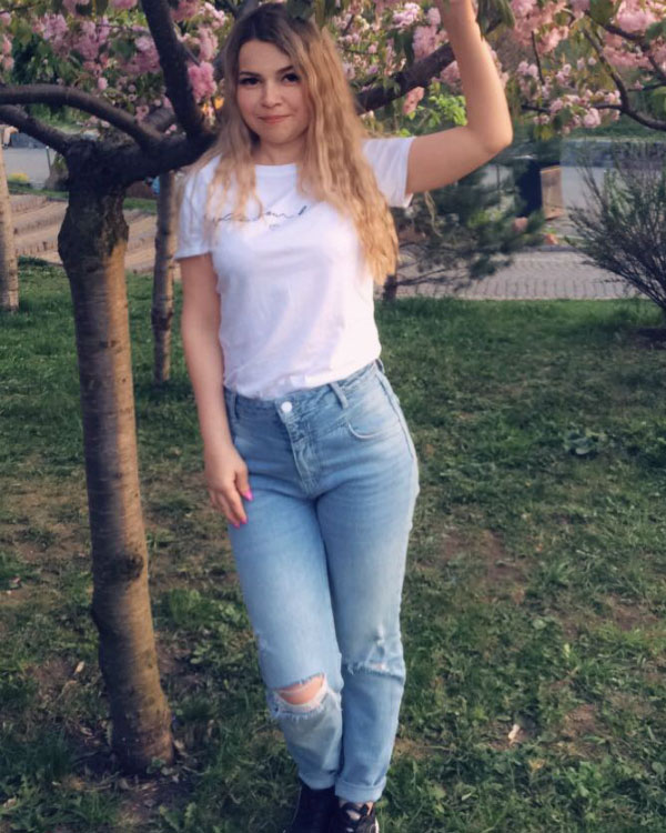 Nadinka sucht wie viele ukrainische und russische Frauen eine Partner über eine Partnervermittlung, Foto 3 Nadinka - Partnervermittlung Ukraine, Foto 3