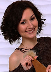 Alisa ist Mitglied bei der Partnervermittlung Ukraine Foto von Alisa - eine Frau aus der Ukraine auf Partnersuche