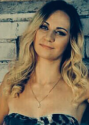 Elena, (39), aus Osteuropa ist Single