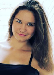 Partnervermittlung Ukraine: Daria auf Partnersuche Ukrainische Frauen - Daria sucht einen Lebenspartner