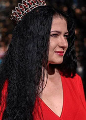 Partnervermittlung Ukraine: Elena auf Partnersuche Ukrainische Frauen - Elena sucht einen Lebenspartner