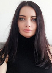 Alla, (41), aus Osteuropa ist Single