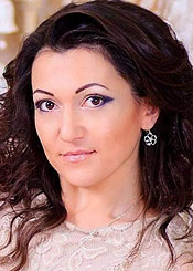 Diana è iscritta alla nostra agenzia di incontri in Ucraina Foto di Diana - una donna ucraina in cerca di partner