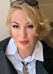 Natalia, (49), aus Osteuropa ist Single