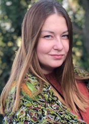Alena, (24), aus Osteuropa ist Single