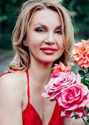 Yulia, (39), de Europa del Este es soltera