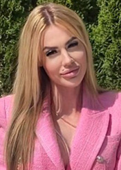 Irina, (34), aus Osteuropa ist Single