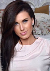 Partnervermittlung Ukraine: Ilona auf Partnersuche Ukrainische Frauen - Ilona sucht einen Lebenspartner