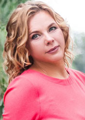 Zoya, (46), aus Osteuropa ist Single