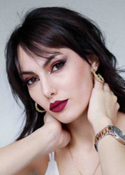 Partnervermittlung Ukraine: Albina auf Partnersuche Ukrainische Frauen - Albina sucht einen Lebenspartner