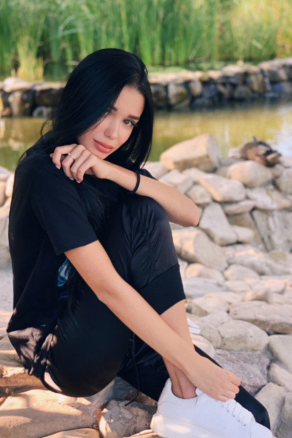 Polina come tante donne ucraine e russe, cerca un partner attraverso un’agenzia di dating, foto 1 Polina - Partnervermittlung Ukraine, Foto 1