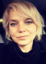 Olga, (48), aus Osteuropa ist Single