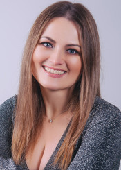 Irina, (41), aus Osteuropa ist Single